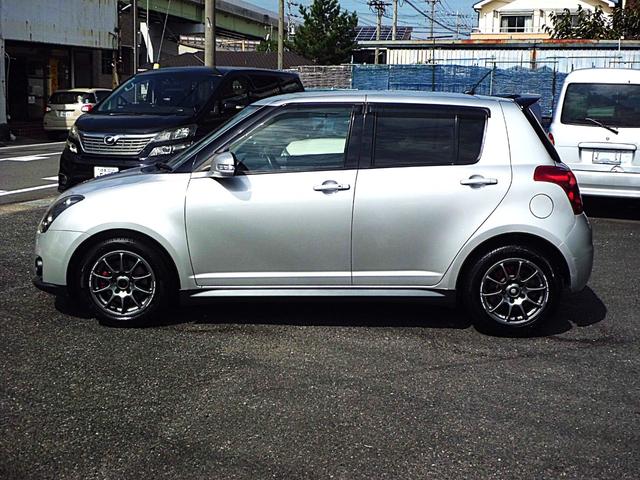 スイフト スポーツ　５ＭＴ　メーカーセットオプション車　レカロシート２基　トラストマフラー　ケンウッドフルセグテレビナビゲーション　ＣＤ　ＤＶＤ　ブルートゥースオーディオ　ＥＴＣ　スマートキー　社外アルミ　禁煙車（45枚目）