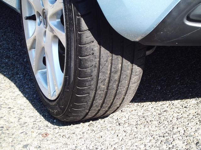 デミオ スポルト　５速マニュアルシフト　純正ワンセグ付きナビゲーション　ブルートゥースオーディオ対応　ＨＩＤヘッドランプ　キーレス　禁煙車（33枚目）