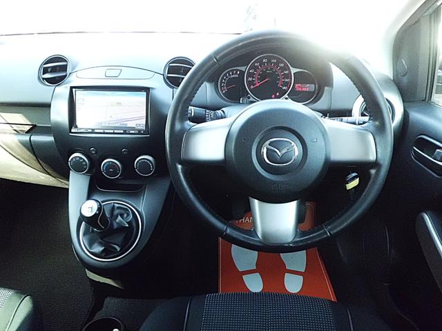 デミオ スポルト　５速マニュアルシフト　純正ワンセグ付きナビゲーション　ブルートゥースオーディオ対応　ＨＩＤヘッドランプ　キーレス　禁煙車（46枚目）