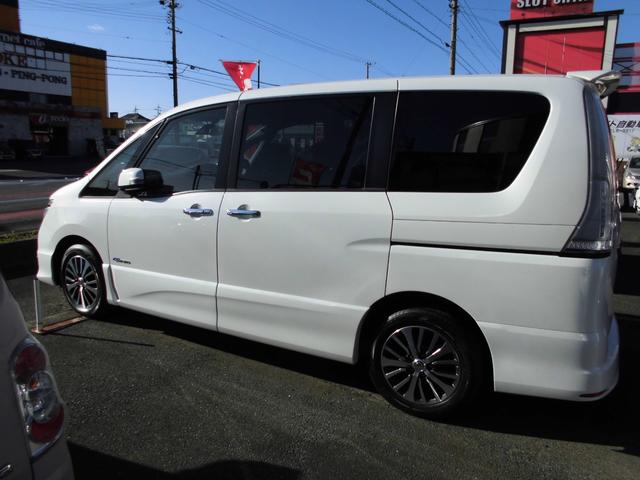 セレナ ハイウェイスター Vセレクション+セーフティ SHV(4枚目)