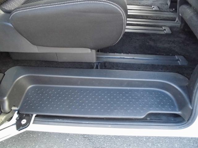 セレナ ハイウェイスター Vセレクション+セーフティ SHV(27枚目)