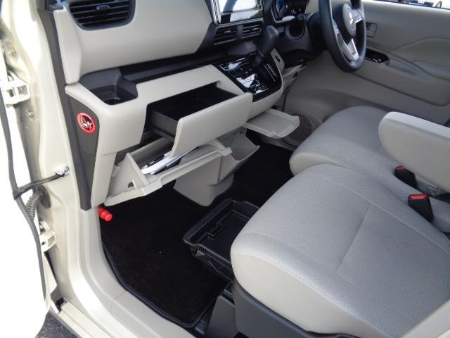 ｅＫスペース Ｇ　４ＷＤ　純正ナビ　バックカメラ　シートヒーター　ステアリングリモコン　ＬＥＤヘッドライト　衝突被害軽減システム　片側電動スライドドア　メーカー保証継承付き（10枚目）