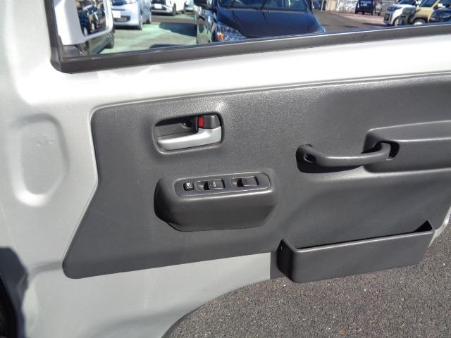 キャリイトラック ＫＣスペシャル　３速オートマ　ＥＴＣ　衝突被害軽減システム　キーレス　パワーウィンド　エアコン　パワステ　走行距離無制限１年保証付き（8枚目）