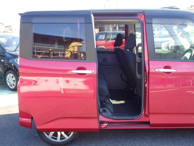 ルーミー カスタムG-T ターボ 純正ナビ バックカメラ LEDヘッドライト ETC クルーズコントロール 衝突被害軽減システム 純正エンジンスターター ステアリングリモコン スペアタイヤ積載 走行距離無制限1年保証付き(20枚目)