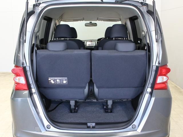 フリード ＧＬパッケージ　ワンオーナー　禁煙車　電動スライドドア　エクリプスナビゲーション　ＣＤ　リアカメラ　ＥＴＣ　電動格納ドアミラー（31枚目）