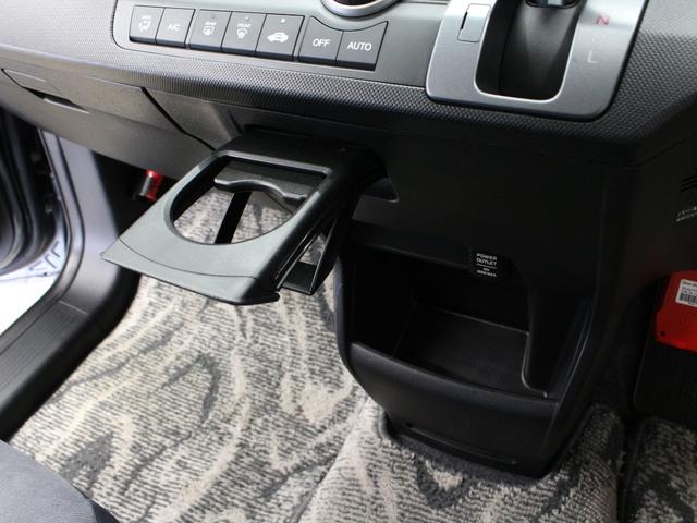 フリード ＧＬパッケージ　ワンオーナー　禁煙車　電動スライドドア　エクリプスナビゲーション　ＣＤ　リアカメラ　ＥＴＣ　電動格納ドアミラー（39枚目）