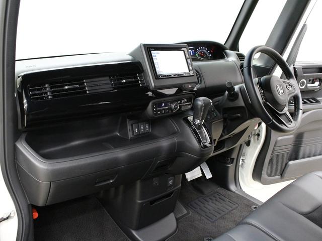 HONDA N-BOX CUSTOM L TURBO