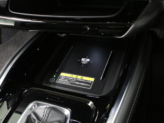 ヴェゼル ｅ：ＨＥＶＺ　弊社デモカー　プレミアムオーディオ　純正９インチコネクト対応ナビ　マルチビューカメラ　サイドカーテンエアバッグ　Ｂｌｕｅｔｏｏｔｈ　ワイヤレス充電器　パワーテールゲート　運転席助手席シートヒーター（5枚目）