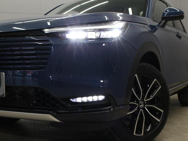 ヴェゼル ｅ：ＨＥＶＺ　弊社デモカー　プレミアムオーディオ　純正９インチコネクト対応ナビ　マルチビューカメラ　サイドカーテンエアバッグ　Ｂｌｕｅｔｏｏｔｈ　ワイヤレス充電器　パワーテールゲート　運転席助手席シートヒーター（11枚目）