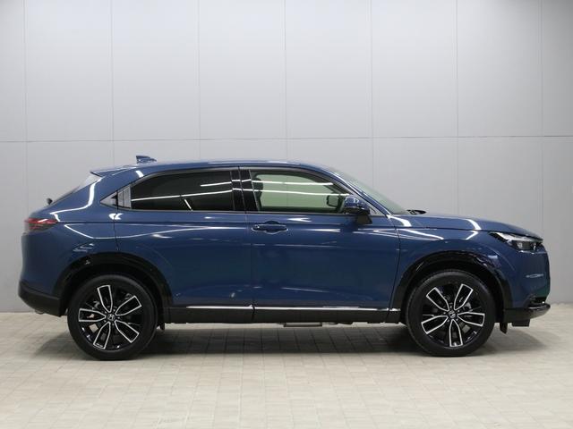 ヴェゼル ｅ：ＨＥＶＺ　弊社デモカー　プレミアムオーディオ　純正９インチコネクト対応ナビ　マルチビューカメラ　サイドカーテンエアバッグ　Ｂｌｕｅｔｏｏｔｈ　ワイヤレス充電器　パワーテールゲート　運転席助手席シートヒーター（16枚目）