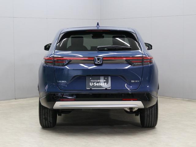 ヴェゼル ｅ：ＨＥＶＺ　弊社デモカー　プレミアムオーディオ　純正９インチコネクト対応ナビ　マルチビューカメラ　サイドカーテンエアバッグ　Ｂｌｕｅｔｏｏｔｈ　ワイヤレス充電器　パワーテールゲート　運転席助手席シートヒーター（20枚目）