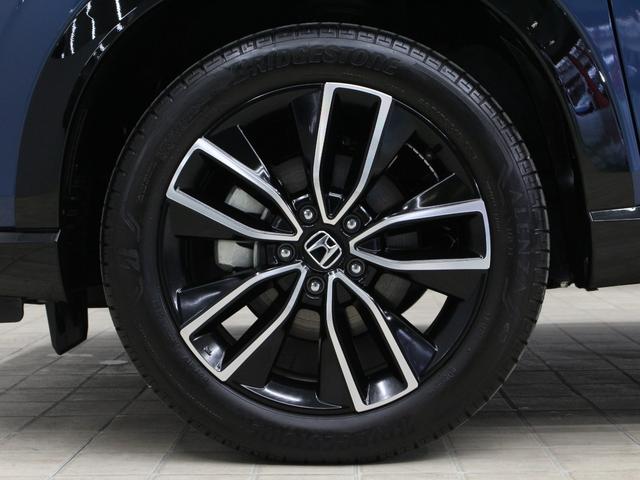 ヴェゼル ｅ：ＨＥＶＺ　弊社デモカー　プレミアムオーディオ　純正９インチコネクト対応ナビ　マルチビューカメラ　サイドカーテンエアバッグ　Ｂｌｕｅｔｏｏｔｈ　ワイヤレス充電器　パワーテールゲート　運転席助手席シートヒーター（24枚目）