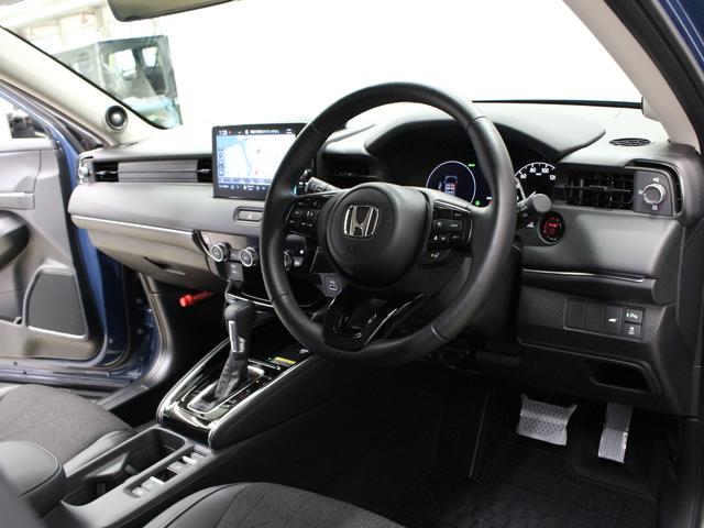 ヴェゼル ｅ：ＨＥＶＺ　弊社デモカー　プレミアムオーディオ　純正９インチコネクト対応ナビ　マルチビューカメラ　サイドカーテンエアバッグ　Ｂｌｕｅｔｏｏｔｈ　ワイヤレス充電器　パワーテールゲート　運転席助手席シートヒーター（28枚目）