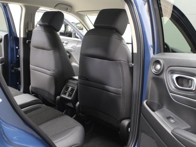 ヴェゼル ｅ：ＨＥＶＺ　弊社デモカー　プレミアムオーディオ　純正９インチコネクト対応ナビ　マルチビューカメラ　サイドカーテンエアバッグ　Ｂｌｕｅｔｏｏｔｈ　ワイヤレス充電器　パワーテールゲート　運転席助手席シートヒーター（31枚目）