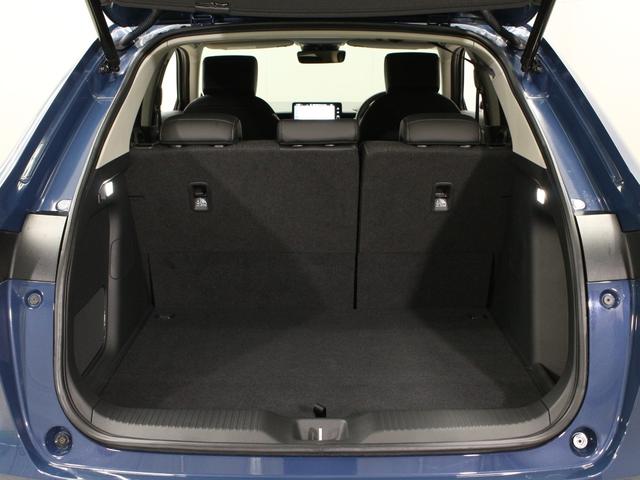 ヴェゼル ｅ：ＨＥＶＺ　弊社デモカー　プレミアムオーディオ　純正９インチコネクト対応ナビ　マルチビューカメラ　サイドカーテンエアバッグ　Ｂｌｕｅｔｏｏｔｈ　ワイヤレス充電器　パワーテールゲート　運転席助手席シートヒーター（32枚目）