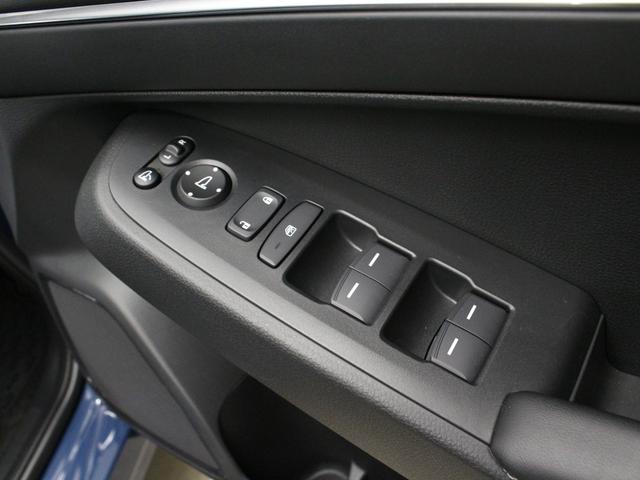 ヴェゼル ｅ：ＨＥＶＺ　弊社デモカー　プレミアムオーディオ　純正９インチコネクト対応ナビ　マルチビューカメラ　サイドカーテンエアバッグ　Ｂｌｕｅｔｏｏｔｈ　ワイヤレス充電器　パワーテールゲート　運転席助手席シートヒーター（60枚目）