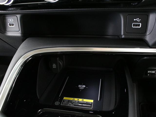 ヴェゼル ｅ：ＨＥＶＺ　ワンオーナー　９インチコネクトナビ　電子制御パーキングブレーキ　シートヒーター　デュアルエアコン　サイドカーテンエアバッグ　Ｂｌｕｅｔｏｏｔｈ　ワイヤレス充電器　ハンズフリーアクセスパワーテールゲート（5枚目）