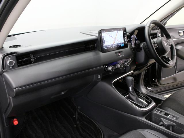 ヴェゼル ｅ：ＨＥＶＺ　ワンオーナー　９インチコネクトナビ　電子制御パーキングブレーキ　シートヒーター　デュアルエアコン　サイドカーテンエアバッグ　Ｂｌｕｅｔｏｏｔｈ　ワイヤレス充電器　ハンズフリーアクセスパワーテールゲート（31枚目）