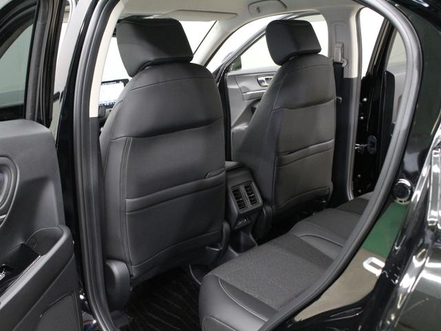 ヴェゼル ｅ：ＨＥＶＺ　ワンオーナー　９インチコネクトナビ　電子制御パーキングブレーキ　シートヒーター　デュアルエアコン　サイドカーテンエアバッグ　Ｂｌｕｅｔｏｏｔｈ　ワイヤレス充電器　ハンズフリーアクセスパワーテールゲート（33枚目）