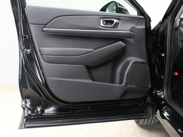 ヴェゼル ｅ：ＨＥＶＺ　ワンオーナー　９インチコネクトナビ　電子制御パーキングブレーキ　シートヒーター　デュアルエアコン　サイドカーテンエアバッグ　Ｂｌｕｅｔｏｏｔｈ　ワイヤレス充電器　ハンズフリーアクセスパワーテールゲート（58枚目）