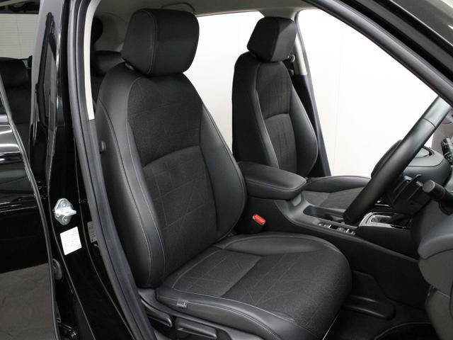 ヴェゼル ｅ：ＨＥＶＺ　ワンオーナー　９インチコネクトナビ　電子制御パーキングブレーキ　シートヒーター　デュアルエアコン　サイドカーテンエアバッグ　Ｂｌｕｅｔｏｏｔｈ　ワイヤレス充電器　ハンズフリーアクセスパワーテールゲート（61枚目）