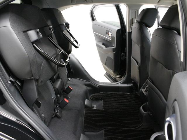 ヴェゼル ｅ：ＨＥＶＺ　ワンオーナー　９インチコネクトナビ　電子制御パーキングブレーキ　シートヒーター　デュアルエアコン　サイドカーテンエアバッグ　Ｂｌｕｅｔｏｏｔｈ　ワイヤレス充電器　ハンズフリーアクセスパワーテールゲート（67枚目）