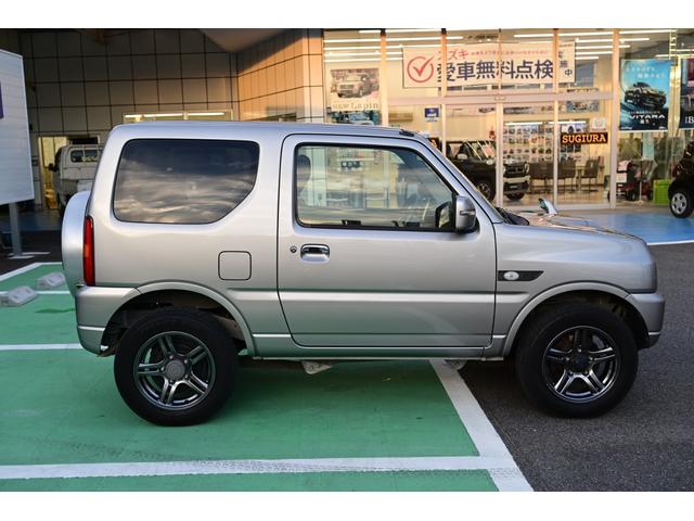 ジムニー ランドベンチャー　５ＭＴ　ワンオーナー　禁煙車　自社メンテナンス車両　シートヒーター　キーレス　電動格納ミラー　ステアリングスイッチ（6枚目）