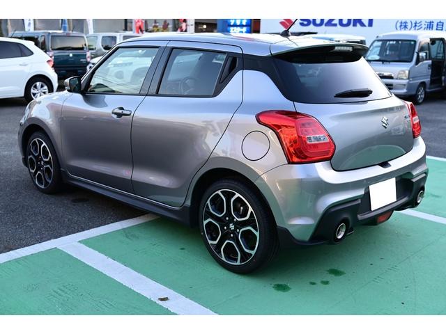スイフトスポーツ ベースグレード 6MT メーカー保証 新品タイヤ 新品ナビ 新品ETC 新品バックカメラ 新品フロアマット アップルカープレイ アンドロイドオート 衝突被害軽減ブレーキ 横滑り防止システム 追従式クルーズコントロール(9枚目)