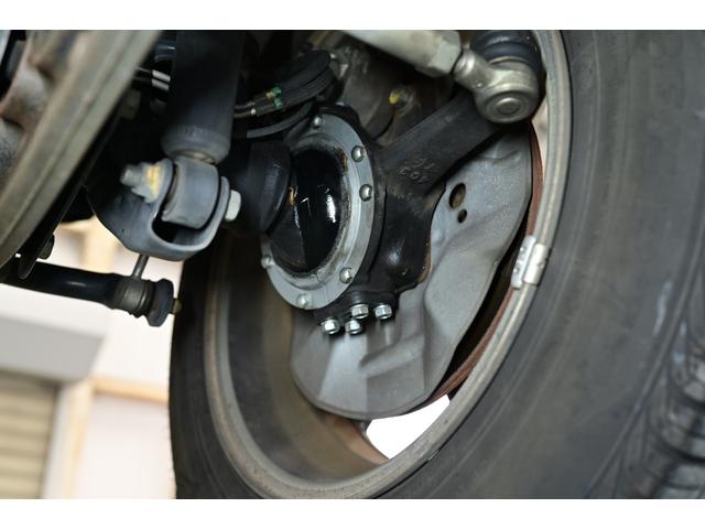 令和７年３月にキングピンやオイルシール等々交換済み！ここを直しておかないとジャダー現象が出てしまいます