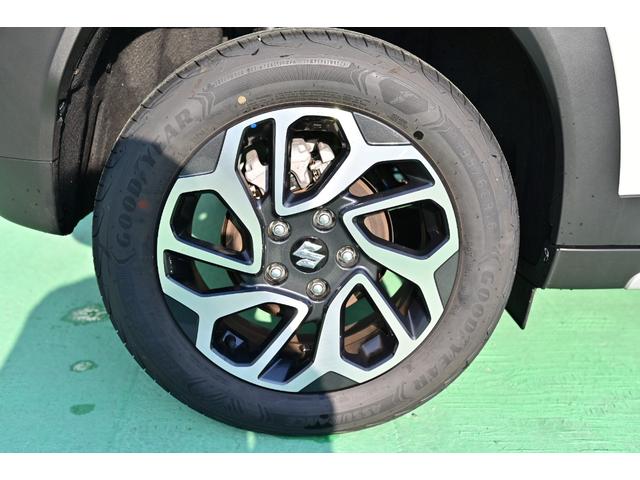 フロンクス ベースグレード 弊社デモカー 禁煙 全周囲カメラ 純正9インチナビ カープレイ 追従式クルーズコントロール ワイヤレス充電 前後誤発進抑制 前後コーナーセンサー シートヒーター レーンアシスト(16枚目)