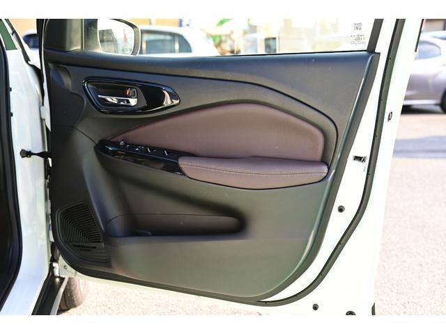 フロンクス ベースグレード 弊社デモカー 禁煙 全周囲カメラ 純正9インチナビ カープレイ 追従式クルーズコントロール ワイヤレス充電 前後誤発進抑制 前後コーナーセンサー シートヒーター レーンアシスト(25枚目)