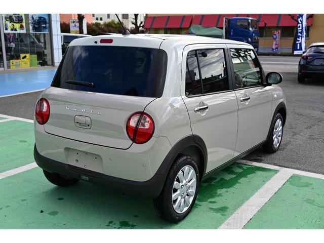 アルトラパン Ｘ　届出済未使用　メーカー保証　純正ディスプレイオーディオ装着車　２トーンカラー　フロアマット付き　アップルカープレイ　アンドロイドオート　シートヒーター　衝突被害軽減ブレーキ　障害物センサー　５型（7枚目）