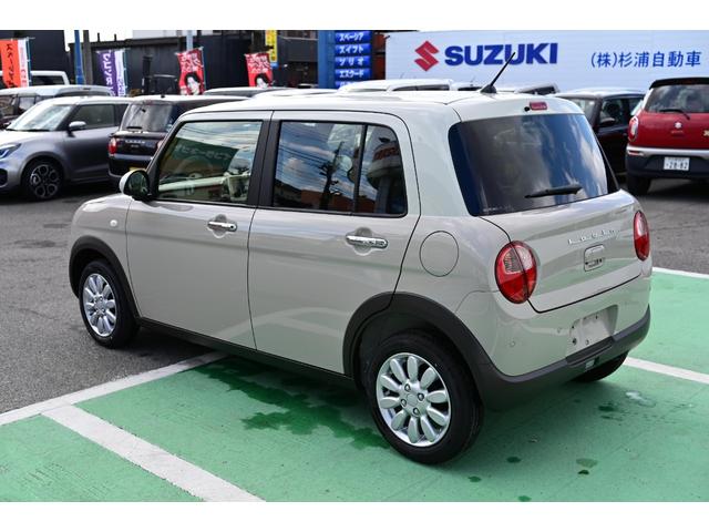 アルトラパン Ｘ　届出済未使用　メーカー保証　純正ディスプレイオーディオ装着車　２トーンカラー　フロアマット付き　アップルカープレイ　アンドロイドオート　シートヒーター　衝突被害軽減ブレーキ　障害物センサー　５型（9枚目）