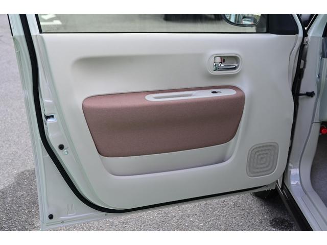 アルトラパン Ｘ　届出済未使用　メーカー保証　純正ディスプレイオーディオ装着車　２トーンカラー　フロアマット付き　アップルカープレイ　アンドロイドオート　シートヒーター　衝突被害軽減ブレーキ　障害物センサー　５型（20枚目）