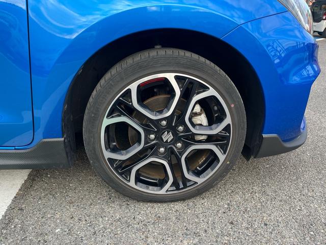 スイフトスポーツ ベースグレード ベースグレード 6速マニュアル パーキングアシスト 全方位カメラパッケージ装着車 純正ナビ ビルトインETC タイヤ新品 バッテリー新品(10枚目)