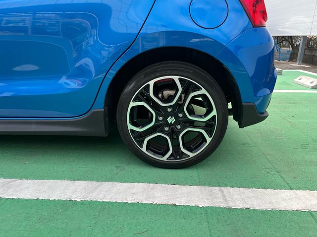 スイフトスポーツ ベースグレード ベースグレード 6速マニュアル パーキングアシスト 全方位カメラパッケージ装着車 純正ナビ ビルトインETC タイヤ新品 バッテリー新品(12枚目)