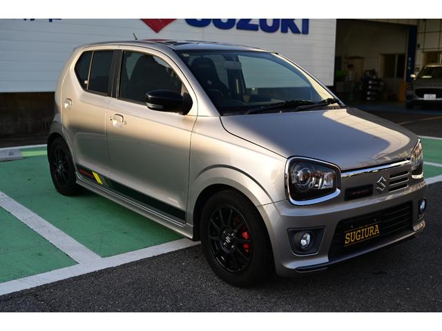 アルトワークス ベースグレード　４ＷＤ　５ＭＴ　レカロシート　ターボ　ローダウン　ダウンサス　ＫＹＢショック　純正ＡＷ　新品タイヤ　革巻きステアリング　フォグランプ　ＨＩＤヘッドライト　オートエアコン　スマートキー　スタッドレス付き（5枚目）