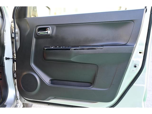 アルトワークス ベースグレード　４ＷＤ　５ＭＴ　レカロシート　ターボ　ローダウン　ダウンサス　ＫＹＢショック　純正ＡＷ　新品タイヤ　革巻きステアリング　フォグランプ　ＨＩＤヘッドライト　オートエアコン　スマートキー　スタッドレス付き（37枚目）