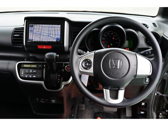 Ｎ－ＢＯＸ Ｇ・Ｌパッケージ　電動パワースライドドア　７インチナビ　ＥＴＣ　Ｂｌｕｅｔｏｏｔｈ　ＣＤ　ＤＶＤ　ＴＶ　横滑り防止システム　エアバック　オートエアコン　電動格納ドアミラー　スマートキー（3枚目）