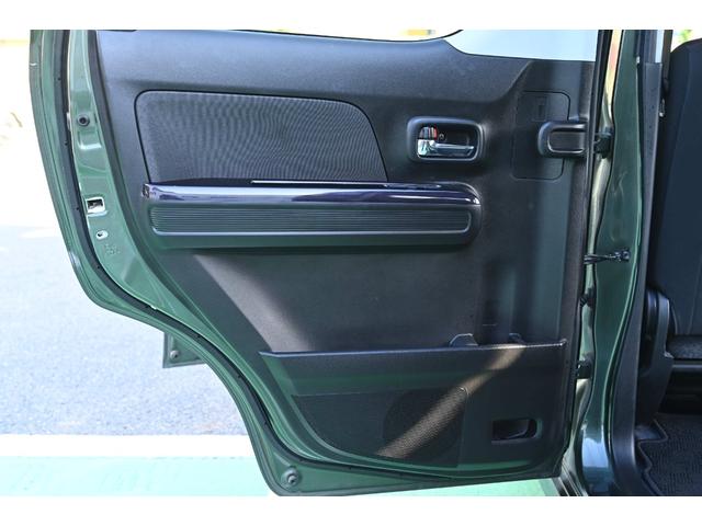 ハイブリッドＸ　全方位カメラ装着車　パナソニック製８インチナビ　Ｂｌｕｅｔｏｏｔｈ　リヤコーナーセンサー　シートヒーター　スマートキー　ＬＥＤオートライト　衝突被害軽減ブレーキ　スズキセーフティサポート（画像30）