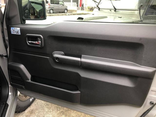 ジムニー ＸＣ　当社デモカー／４ＷＤ／５速マニュアル／３インチリフトアップ／オリジナルマフラー／オリジナルオバフェン／オリジナルツートンカラー／オリジナルシートカバー／スマートキー／ナビ／地デジＴＶ／バックカメラ（16枚目）