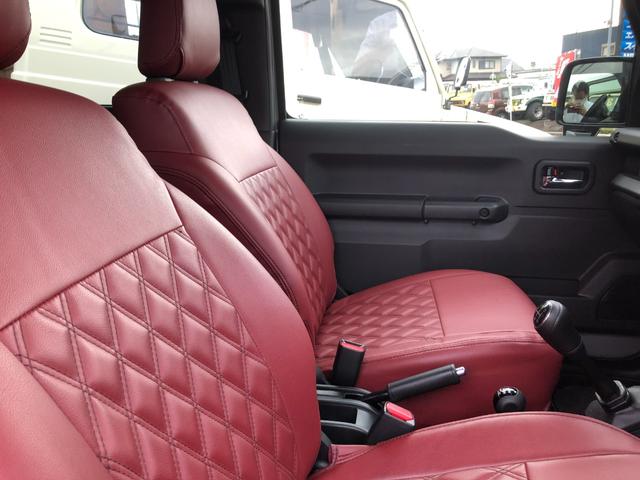 ジムニー ＸＣ　当社デモカー／４ＷＤ／５速マニュアル／３インチリフトアップ／オリジナルマフラー／オリジナルオバフェン／オリジナルツートンカラー／オリジナルシートカバー／スマートキー／ナビ／地デジＴＶ／バックカメラ（18枚目）