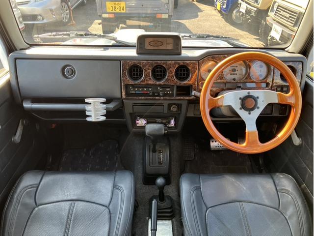 ジムニー ランドベンチャー 4WD/ターボ車/オートマ/ウッドハンドル(10枚目)