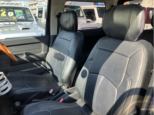 ジムニー ランドベンチャー 4WD/ターボ車/オートマ/ウッドハンドル(25枚目)