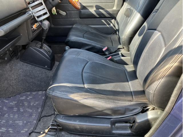 ジムニー ランドベンチャー 4WD/ターボ車/オートマ/ウッドハンドル(26枚目)