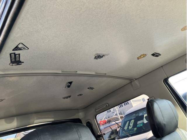 ジムニー ランドベンチャー 4WD/ターボ車/オートマ/ウッドハンドル(27枚目)