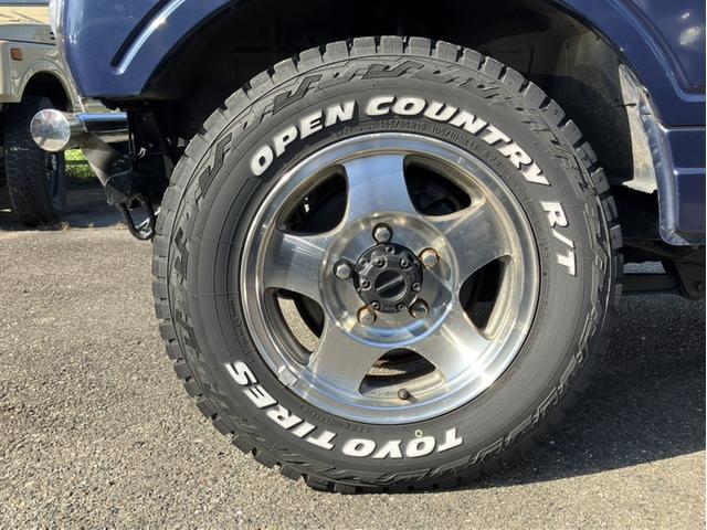 ジムニー ランドベンチャー 4WD/ターボ車/オートマ/ウッドハンドル(31枚目)