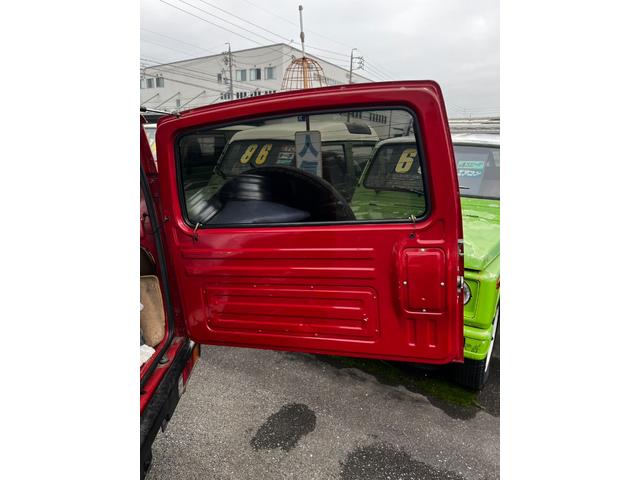 ジムニー ＪＣ　４ＷＤ　４速ミッション　型式Ｈ－ＳＪ３０Ｖ　純正ラジオ　フルノーマル（18枚目）