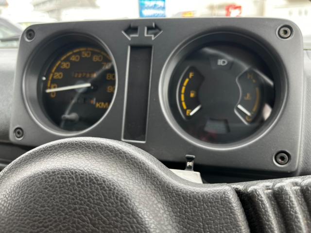 ジムニー ＪＣ　４ＷＤ　４速ミッション　型式Ｈ－ＳＪ３０Ｖ　純正ラジオ　フルノーマル（20枚目）