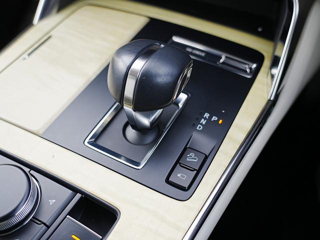 CX-60 XD-ハイブリッド プレミアムモダン 衝突被害軽減システム アダプティブクルーズコントロール 全周囲カメラ オートマチックハイビーム サンルーフ 4WD 革シート 電動シート シートヒーター バックカメラ オートライト LEDヘッドランプ(11枚目)